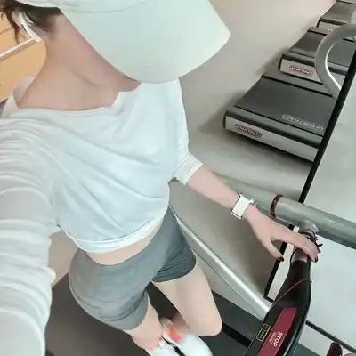 董芳