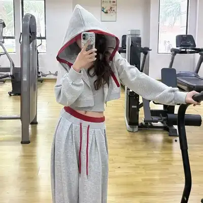 邱凡